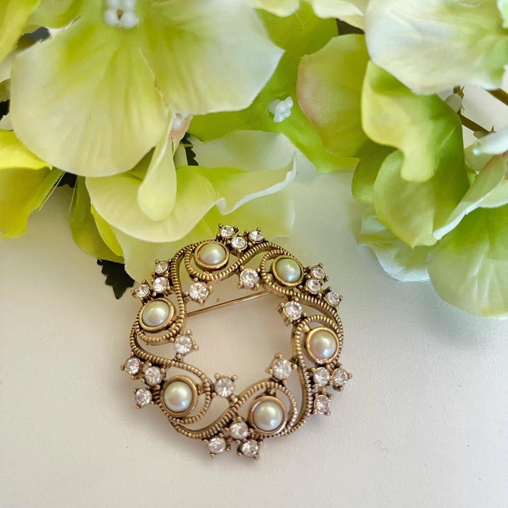 Monet pearl brooch - Picture 2 of 5